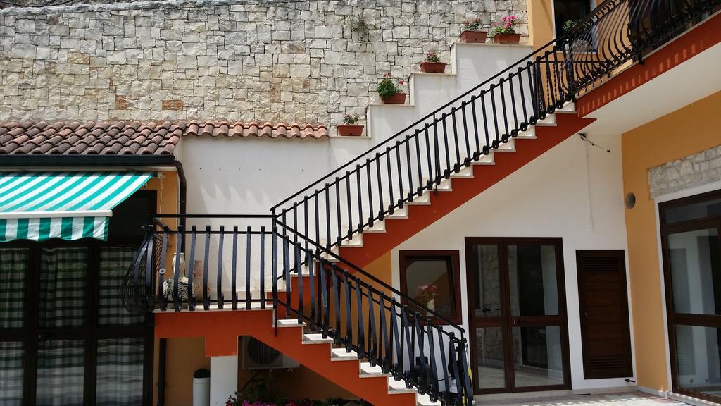 Pineta Monserrato Μόντικα Εξωτερικό φωτογραφία