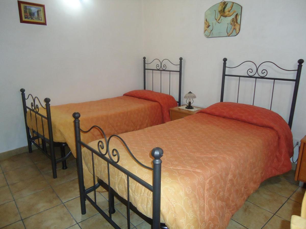 Pineta Monserrato Μόντικα Δωμάτιο φωτογραφία