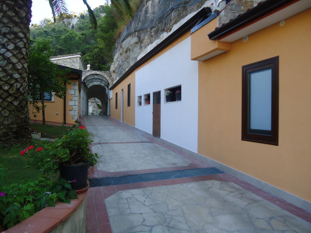 Pineta Monserrato Μόντικα Εξωτερικό φωτογραφία